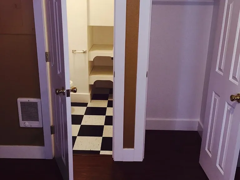 650 Marion St NE #10 — Photo 18