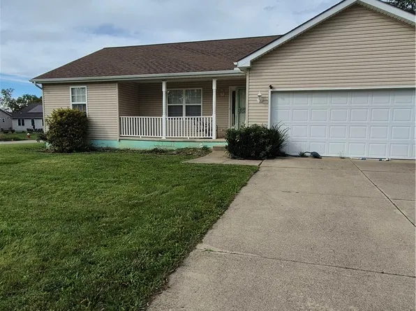 2078 Arrowhead St, Lorain, OH 44052
