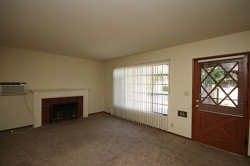 3rd image of 1460 N Allen Ave