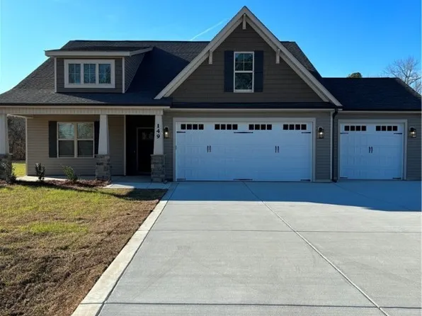 149 Thistle Ct, Sanford, NC 27332