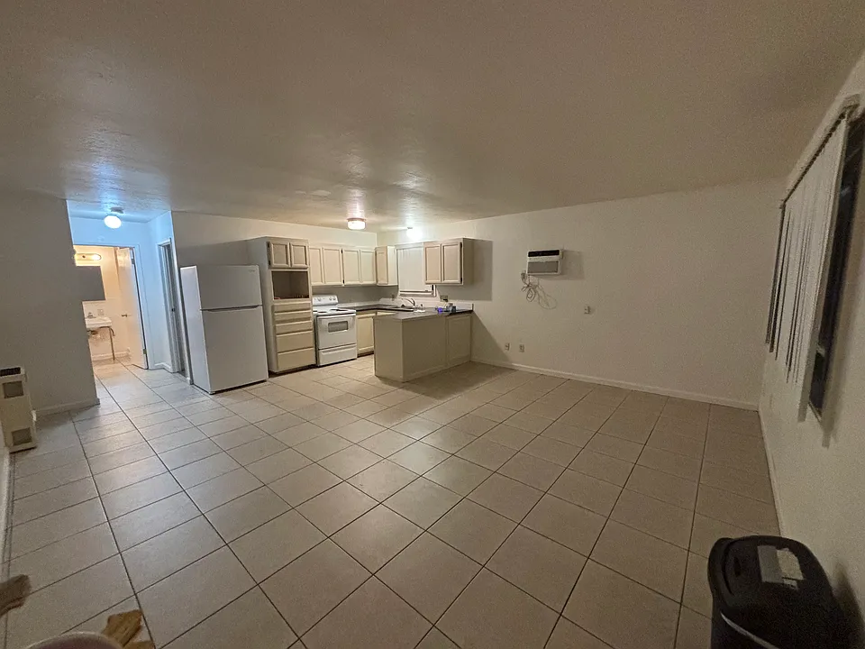 3250 32nd Ave