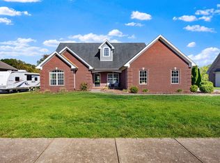 529 Willow Oak Dr, Bowling Green, KY 42103