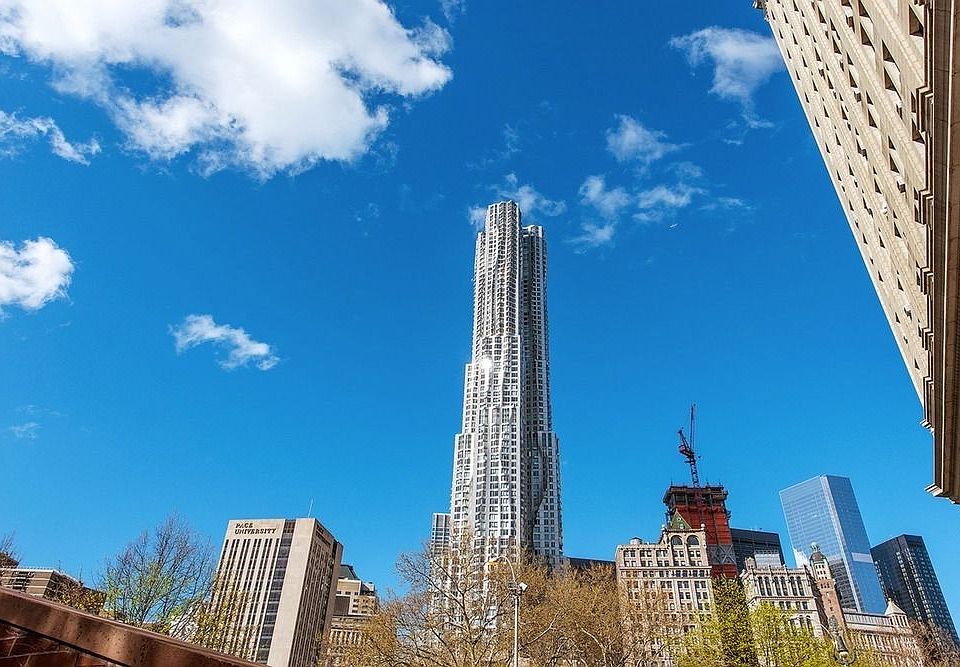 1st image of 8 Spruce St APT 14T