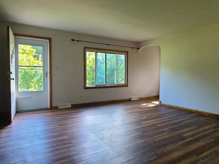26600 Rose Rd — Photo 7