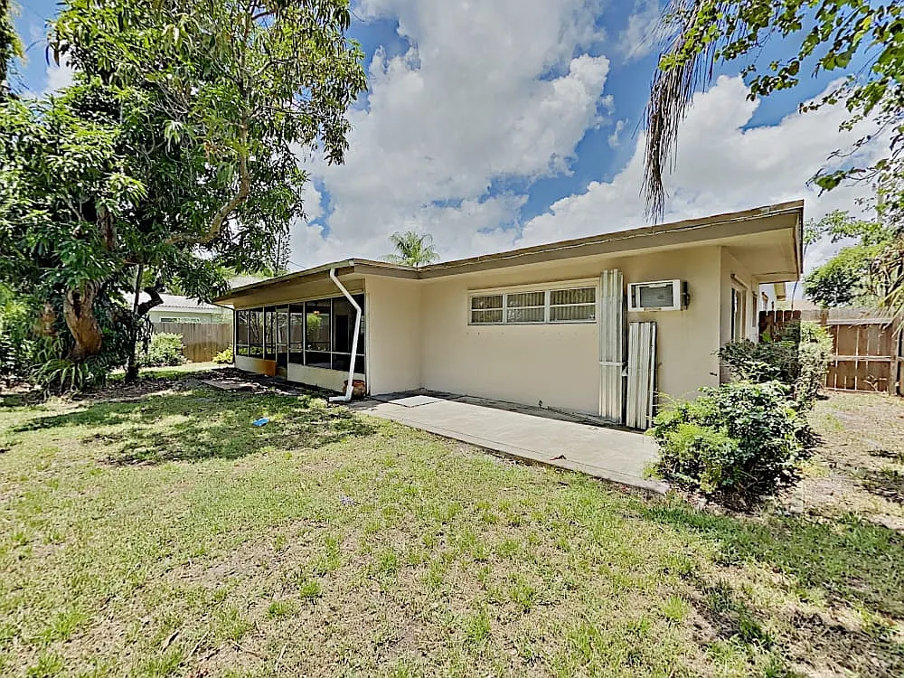 3 bed, 2085 sqft, $1,895 — Photo 4
