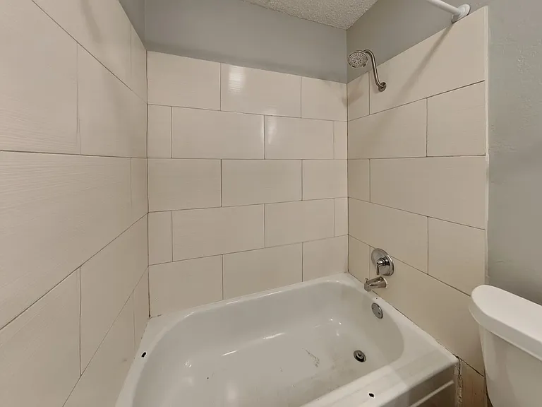 6204 Kelly Elliott Rd — Photo 7