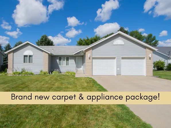 3477 11th St S, Fargo, ND 58104