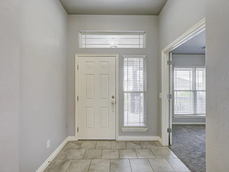 13228 SW 3rd St — Photo 9
