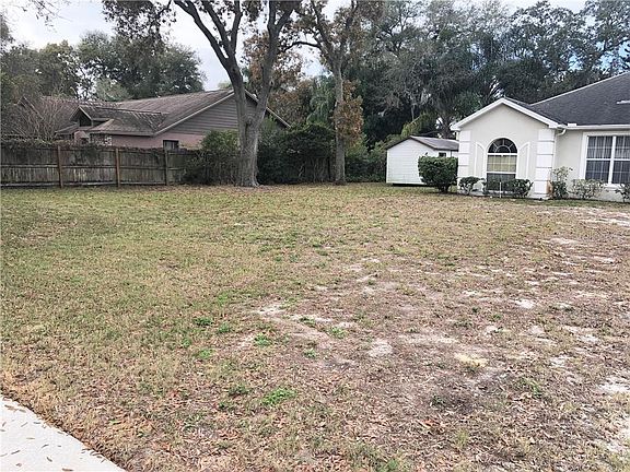 3rd image of 101 Crestwood Dr