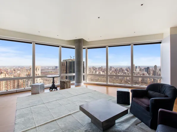 25 Columbus Circle image 2 of 8