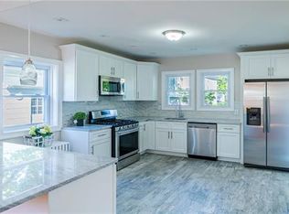 7 Wilcox Ave, Middletown, NY 10940