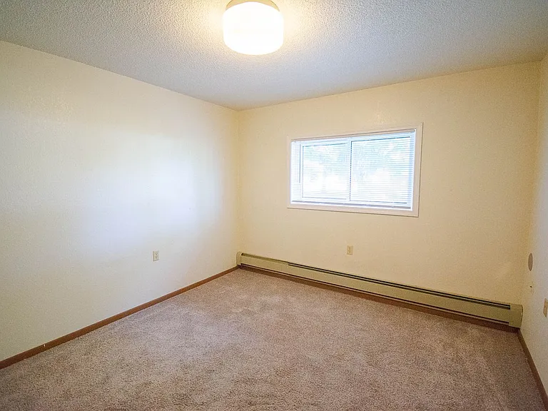 301 N Mill St — Photo 15