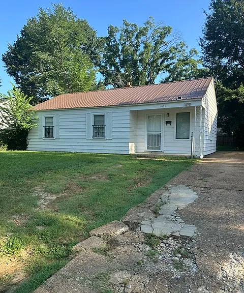 4134 Leroy Ave — Photo 1