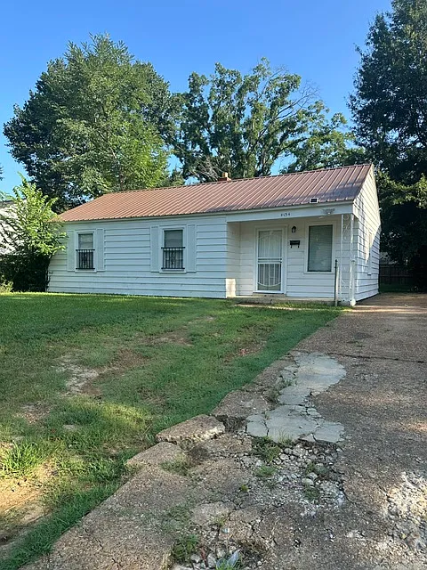 4134 Leroy Ave
