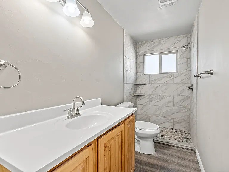 1331 S Edlin Ave — Photo 18
