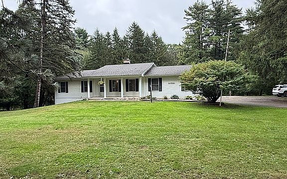 3rd image of 12591 Airport Rd