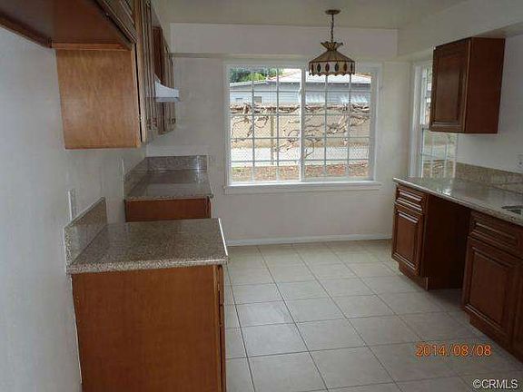 5th image of 9102 Laurel Ave