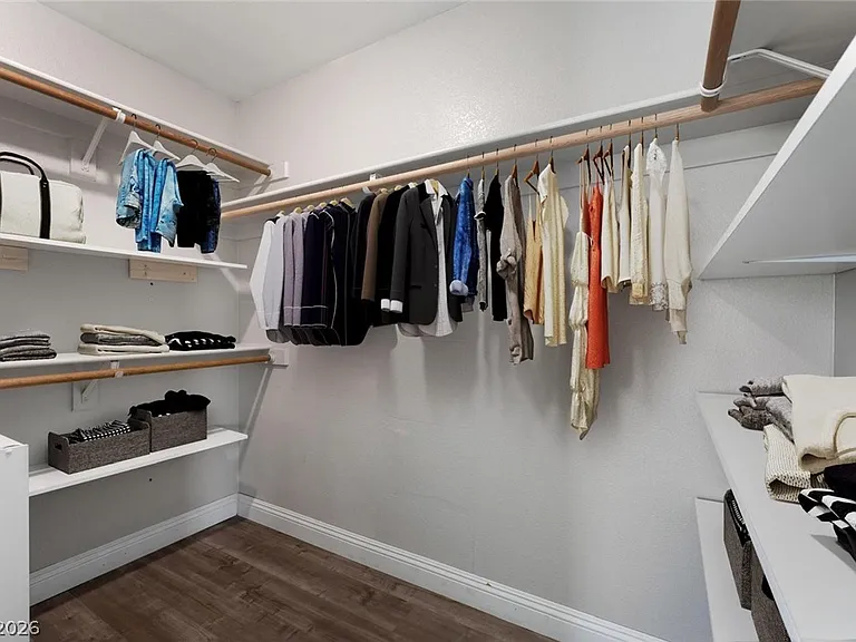 8429 Honeywood Cir — Photo 62