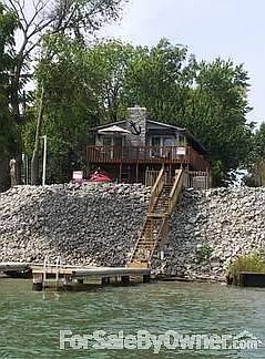 2nd image of 419 Shore Acres Dr