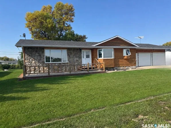 203 MacDonald Street, Stockholm, SK S0A 3Y0