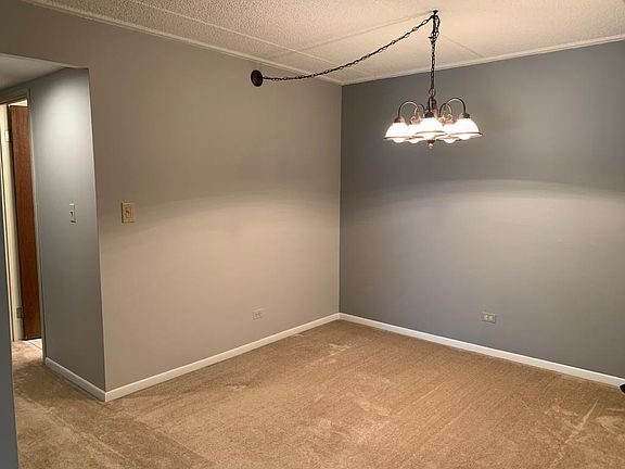 2nd image of 5S100 Pebblewood Ln APT C11