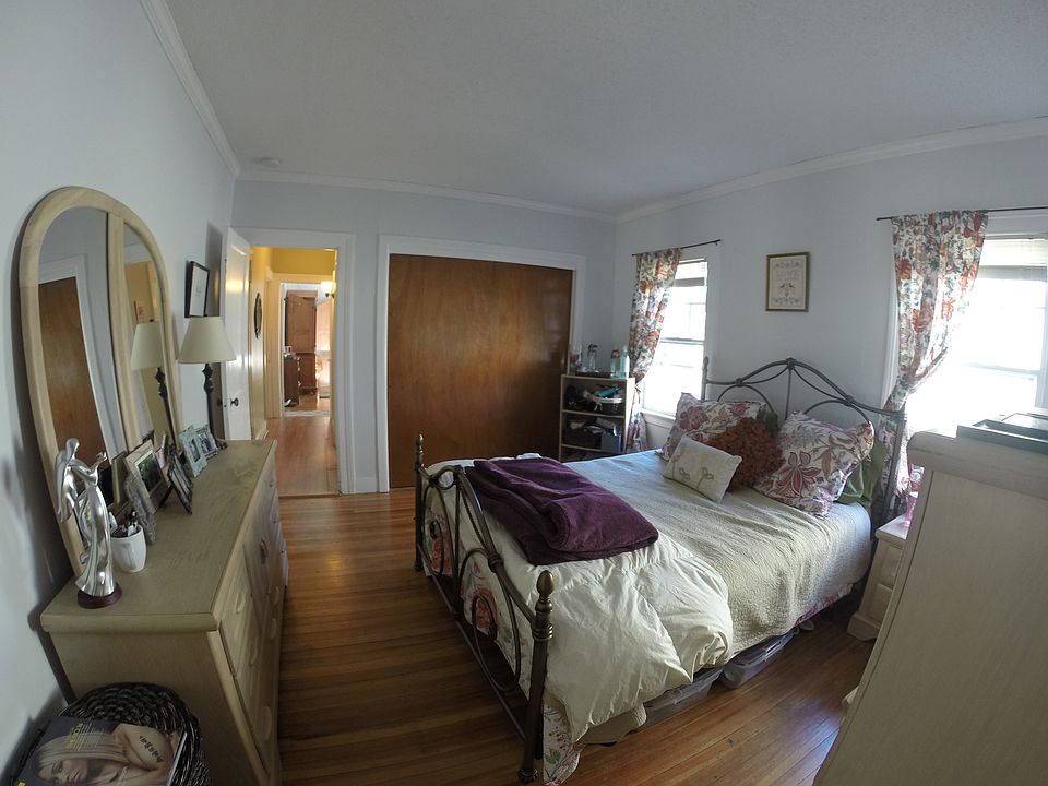 1st image of 154 Maplewood Ave #1