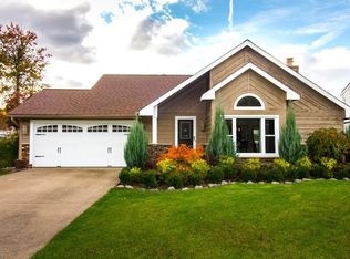 5469 Oak Ridge Dr, Willoughby, OH 44094