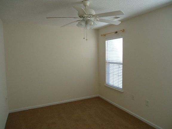 5th image of 408 Lexie Ln