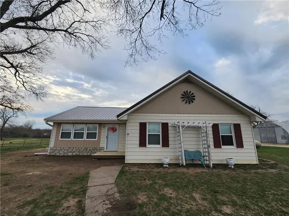 9526 NE State Route Bb, Butler, MO 64730