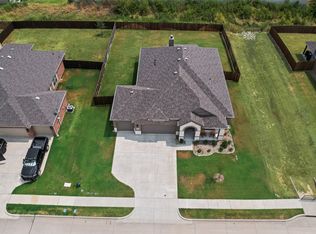 645 Mbs Way, Pilot Point, TX 76258