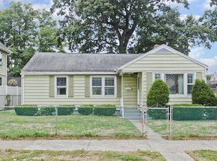 10 Milford St, Springfield, MA 01107