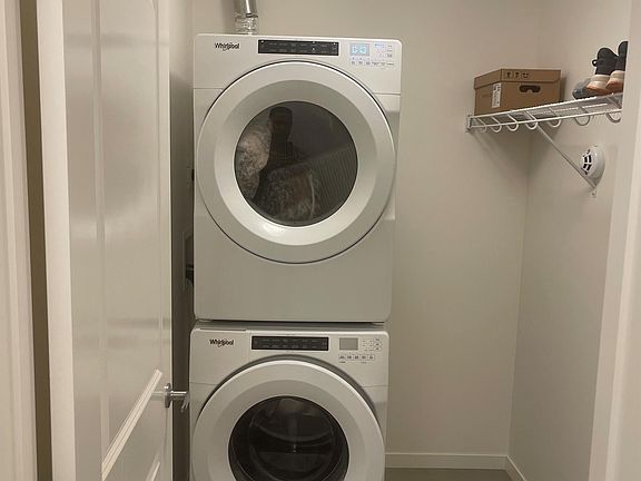 4th image of 207-30 Mahogany Mews SE #207