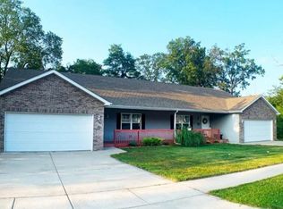 397 Plymouth Rd, Valparaiso, IN 46385