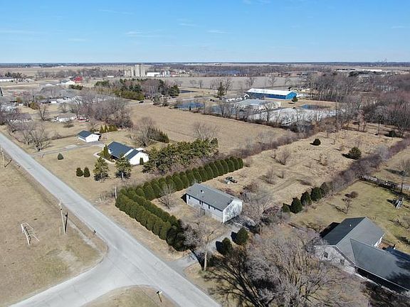 5th image of 11877 N 600 W