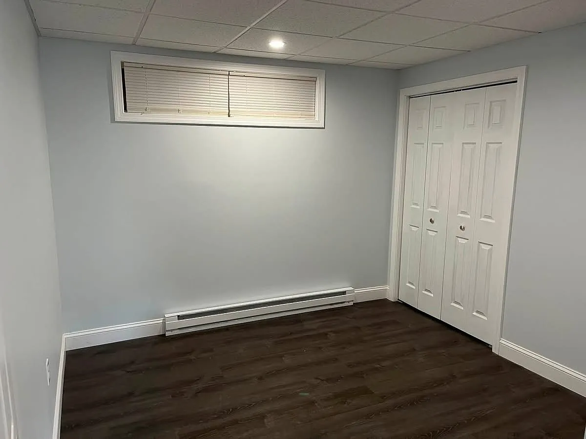 2 bed, 700 sqft, $1,900 — Photo 3