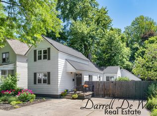 916 Lincoln Ave NW, Grand Rapids, MI 49504