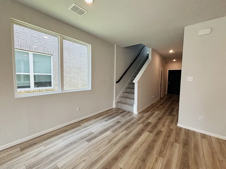 912 Santa Lucia Dr — Photo 22