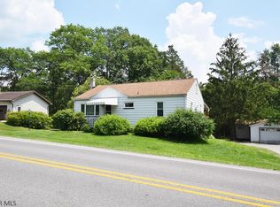 588 Brush Mountain Rd, Hollidaysburg, PA 16648