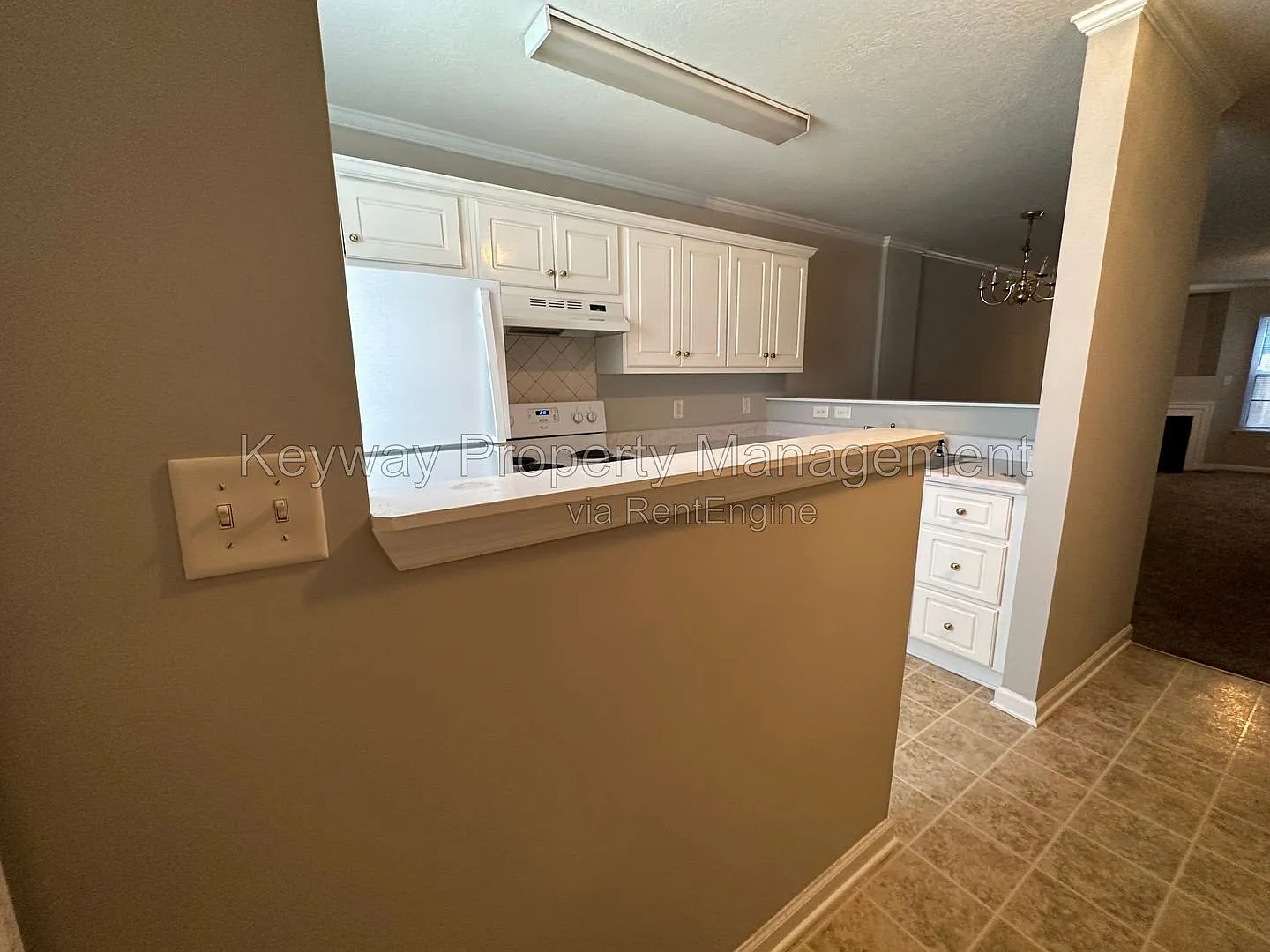2 bed, 1.5 bath, 1120 sqft, $1,335 — Photo 2