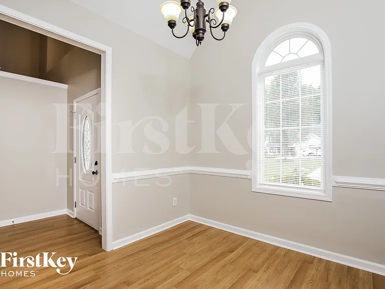 2285 Glen Cove Way — Photo 4