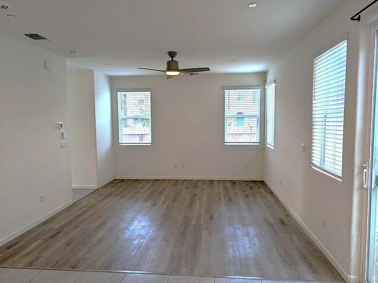 4244 Rutherford Ave — Photo 6