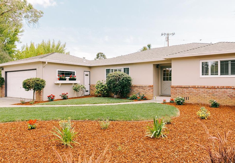 1st image of 301 Camille Ct