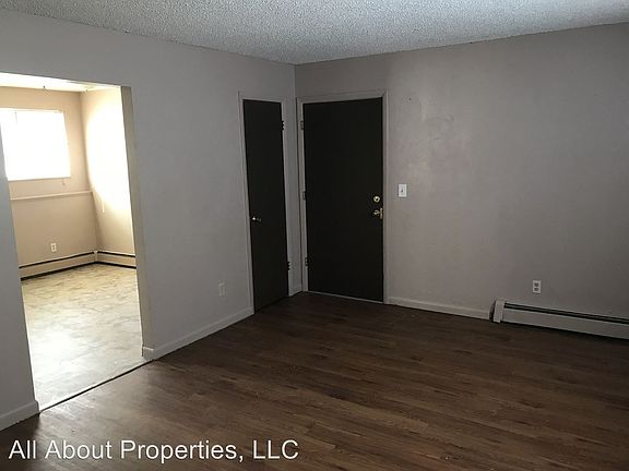 2nd image of 3009 Sunset Dr APT 3