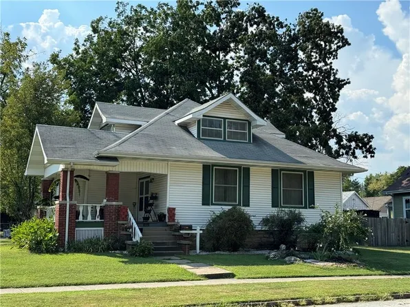 300 N Main St, El Dorado Springs, MO 64744