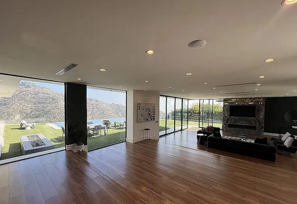 4 bed, 5.5 bath, 5101 sqft, $39,500 — Photo 4