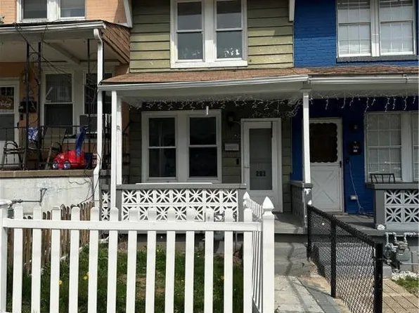 203 Clearfield St, Freemansburg, PA 18017