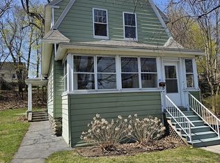 27 Goldthwaite Rd, Worcester, MA 01605