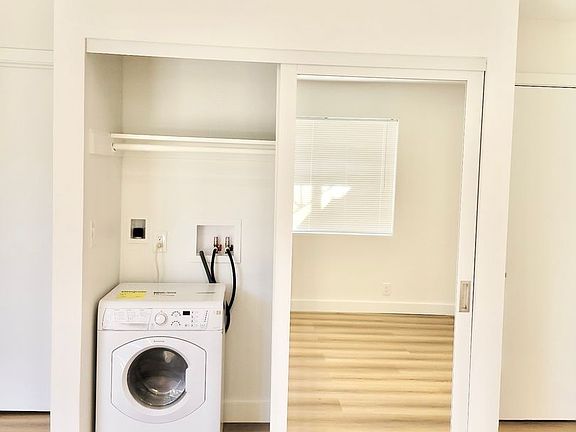 5th image of 140 Montecito Ave APT 106
