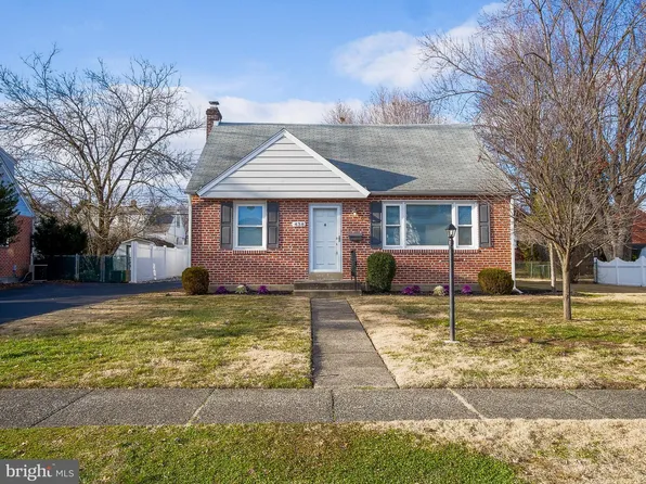 438 Barker Rd, Springfield, PA 19064