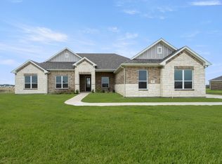 211 Marie Ln, Waxahachie, TX 75167